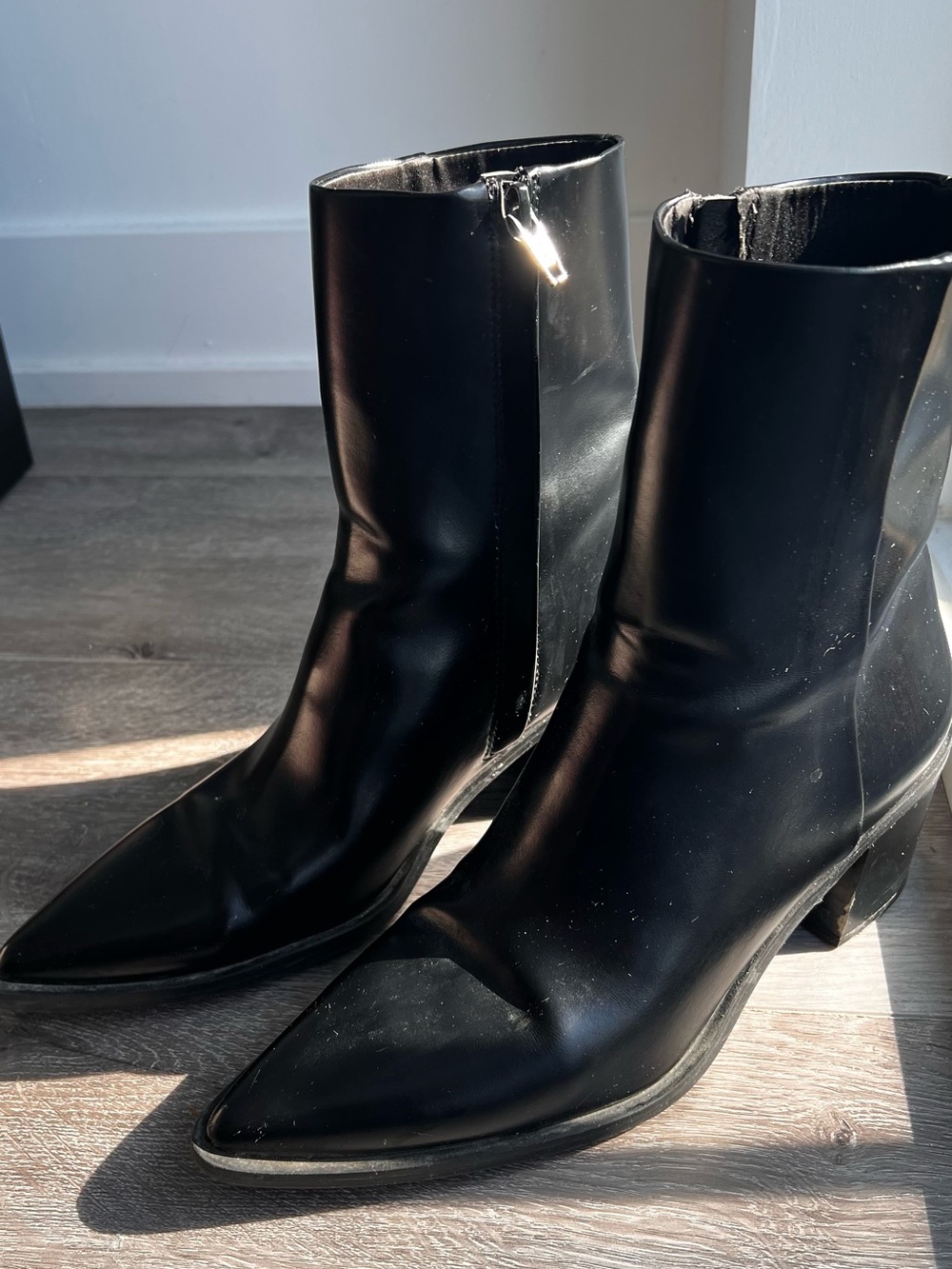 H&M Women’s Black Pointed Toe Low-Calf Boots size 38